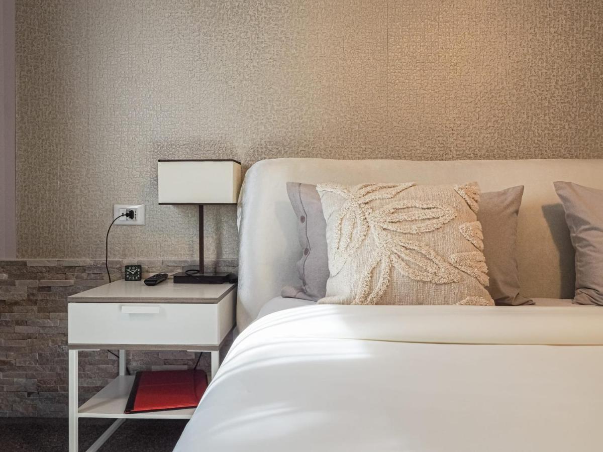 For You Apartments Gold & Silver シビウ エクステリア 写真
